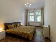 Cozy flat near Schlossstrasse shopping street in...