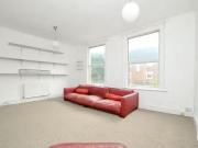Charming Flat to rent in Nevill Road, London N16