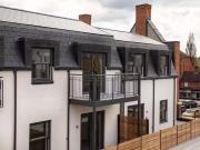 Unique Flat to rent in Old Market Place, Farnham GU9