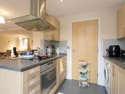 Unique Flat to rent in Pulteney Close, Isleworth TW7