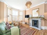 Charming Flat to rent in Southvale Road, Blackheath SE3