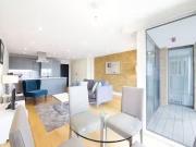 Rental! Flat to rent in Wapping High Street, London E1W