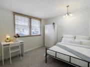 Cozy House for Rent in Burwood Live Close to the City