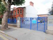 Cozy Hyde Square, South Circular Road, Dublin 8 is for rent