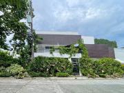 Cozy Modern Tropical Home For Sale in Merville Park,...