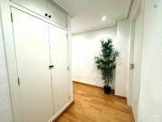 Cozy single bedroom well connected to the city center