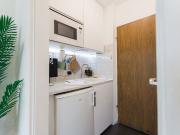 Cozy Studio Apartment with balcony & Wifi, Dusseldorf...