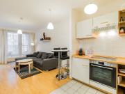 Cozy, stylish apartment at Checkpoint Charlie with 24h...