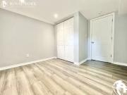 Cozy Unit 2 2 133 West 25th Street, Hamilton, Ontario...