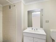 COZY UNIT STEPS AWAY TO UNIVERSITIES