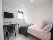 Cranborne Road, Liverpool L15 6 bed house to rent £3,718...