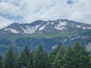 CRANS MONTANA Splendide chalet de 3 lots PPE Situation...