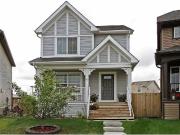CRANSTON 3 BEDROOMS HOUSE + DEN & 2.5 BATHROOMS &...