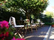 Creme Suite 30m², With Private Bathroom, In 4 Bedroom House