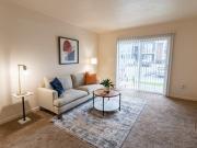 Crestview at Louisville Apartments 3 BED/2 BATH GARDEN