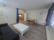 Creswick Walk, Bow E3, 3 bed maisonette to rent, £1,995...