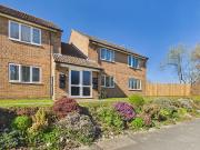 Crockfords Road, Newmarket, Suffolk CB8, 2 bed flat to...