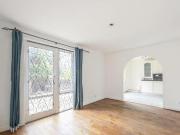 Crofts Street, Tower Hamlets, 2 Bedroom Flat