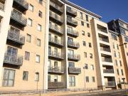 Cromwell Court, Leeds LS10, 2 bed flat to rent, £1,075...