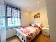 Cromwell Road, London SW7, 2 bed flat to rent, £2,947...