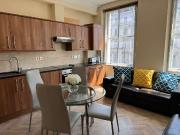 Cromwell Road, London SW7, 2 bed flat to rent, £3,792...
