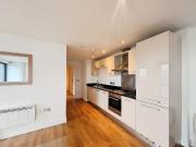 Cross Green Lane, Leeds LS9, 2 bed flat to rent, £1,000...