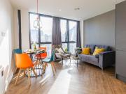 Cross Street, Manchester M3, 2 bed flat to rent, £1,687...