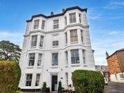 Crown Crescent, Scarborough, 3 Bedroom Apartment