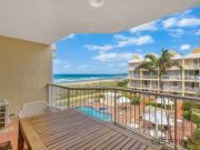 CRYSTAL BEACH idyllic beachfront living'