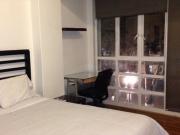 Cuarto con todo y vista arbolada en el corazón de la...