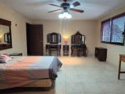 Cuarto para estudiantes mujeres en Merida, col. Campestre