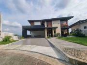 CUL DE SAC House and Lot with Infinity Pool and Mountain...