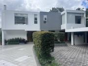 CUMBAYA CASA DE VENTA SECTOR VIEJA HACIENDA