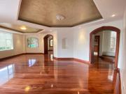 Cumbayá, Casa en Renta, 480m2, 4 Habitaciones