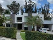 CUMBAYA MIRAVALLE CASA NUEVA DE VENTA EN URBANIZACION...