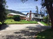 CUMBAYA MIRAVALLE TERRENO CON CASA REMODELADA DE VENTA...