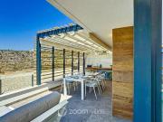 Impresionante ático contemporáneo con vistas panorámicas...