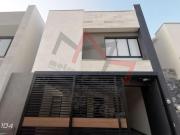 Cumbres casa 3 niveles, terraza