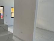 Cumbres casa en venta tres niveles doble altura