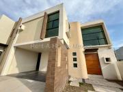 Cumbres del Lago casa de 3 recamaras en venta RAH1888