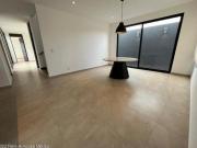 Cumbres del Lago. Casa en calle abierta, recamara en...