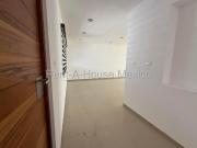 Cumbres del Lago, se vende casa en fraccionamiento con...