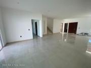 Cumbres del Lago. VENTA Casa, 3 recamaras, cuarto de...