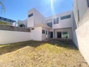Cumbres del Lago. VENTA Casa, estudio, 3 recámaras,...