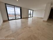 Cumbres del Lago. VENTA Departamento en planta baja de 3...