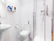 1 bedroom Flat To Let