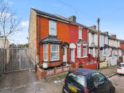 Curzon Road, Chatham ME4, 3 bed end terrace house to...