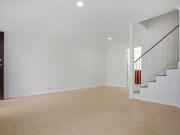 CUTE & COSY 2 x 1 TOWNHOUSE!