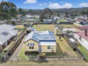 CUTE COTTAGE LARGE BLOCK