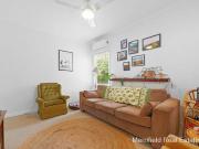 CUTE COTTAGE ON THE HILL